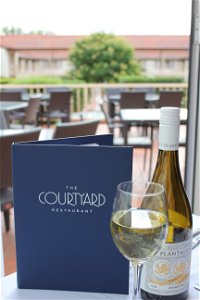 The Courtyard Restaurant - Accommodation QLD
