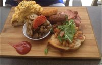 Cafe Isar - Surfers Gold Coast