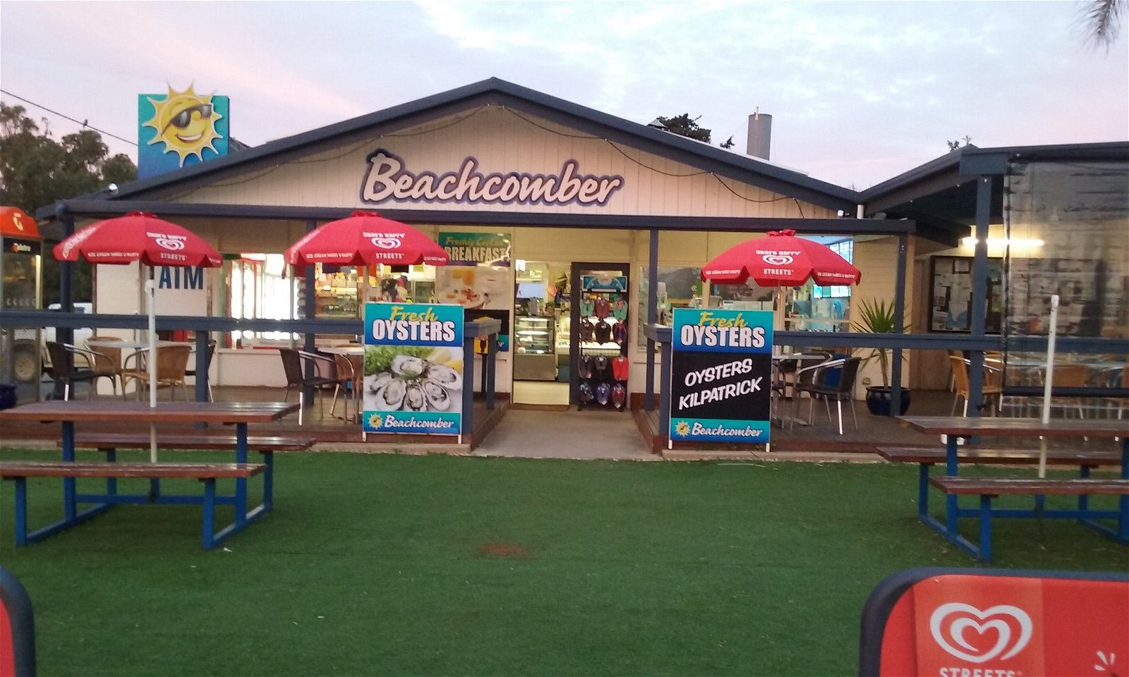 Beachcomber Cafe - New South Wales Tourism 