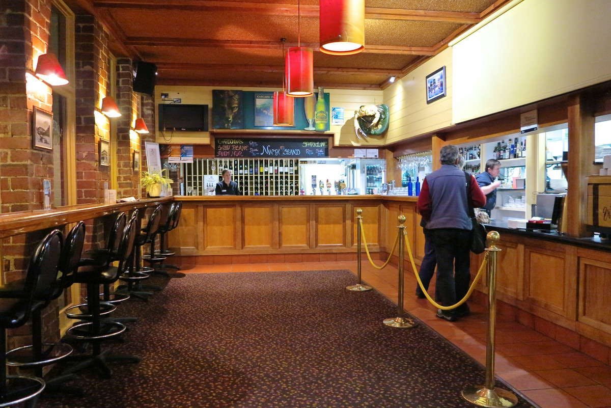 Strahan TAS Pubs Sydney