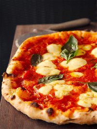 Sugo Mi Bistro  Pizzeria - Southport Accommodation