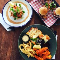 Intersection Tavern - Restaurant Gold Coast