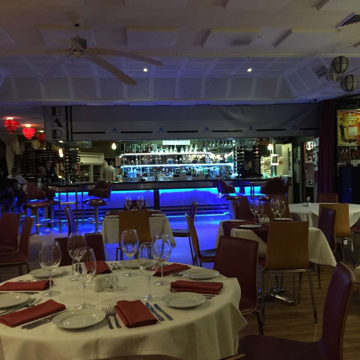 La Piazza Bar  Restaurant - New South Wales Tourism 