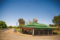 Wombat Hotel - Restaurant Canberra