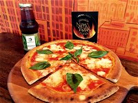 Boroughs of New York Pizza - Carindale - Pubs Sydney