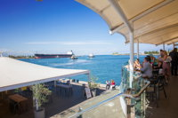 Queen's Wharf Hotel - South Australia Travel