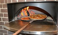 Smoky Pizza Woodfired - Accommodation QLD