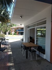 Richard Cafe - Bundaberg Accommodation
