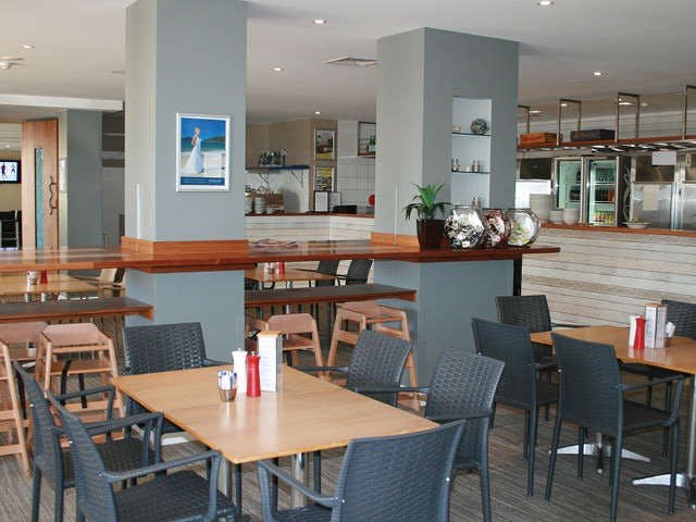 Sandyfoot Caf and Bar - Surfers Paradise Gold Coast