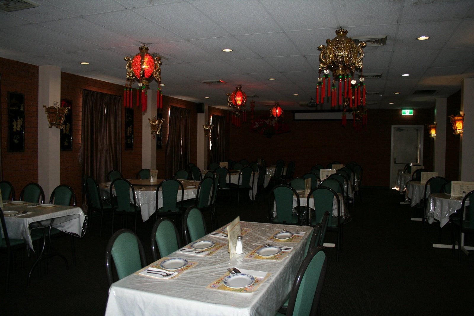 Dragon Phoenix Restaurant - Accommodation BNB