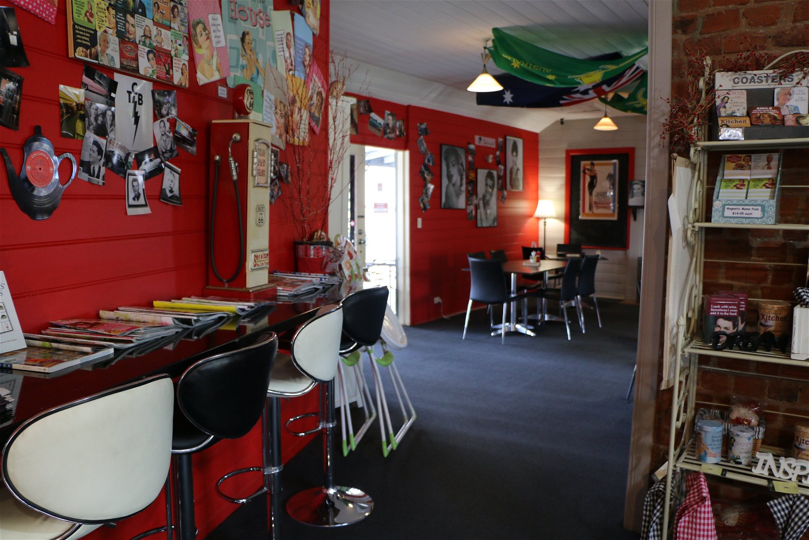 RnR's Diner - New South Wales Tourism 