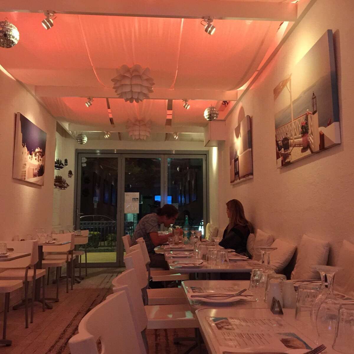 Santorini Cafe Restaurant