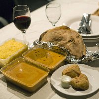 Oberois Indian Restaurant - Southport Accommodation