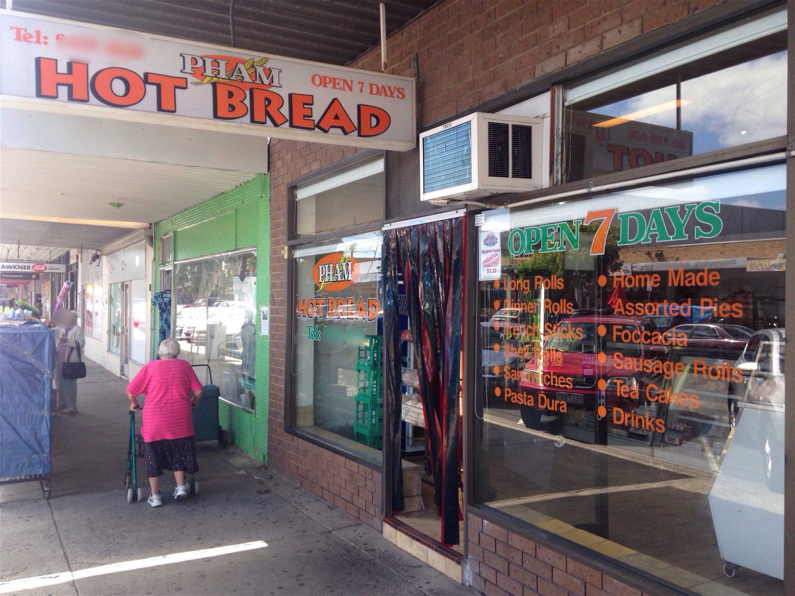 Pham Hot Bread - Pubs Sydney