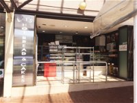 Lai's Hot Bakery  Cakes - Pubs Sydney