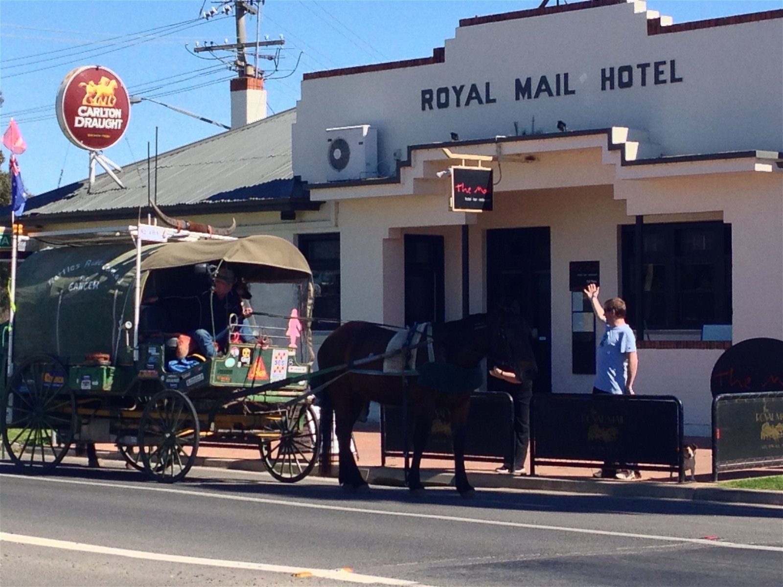 Royal Mail Hotel Mulwala - Food Delivery Shop