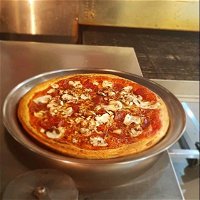 The Pizza Box - Restaurant Guide