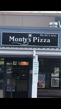 Monty's Pizza - Accommodation Yamba