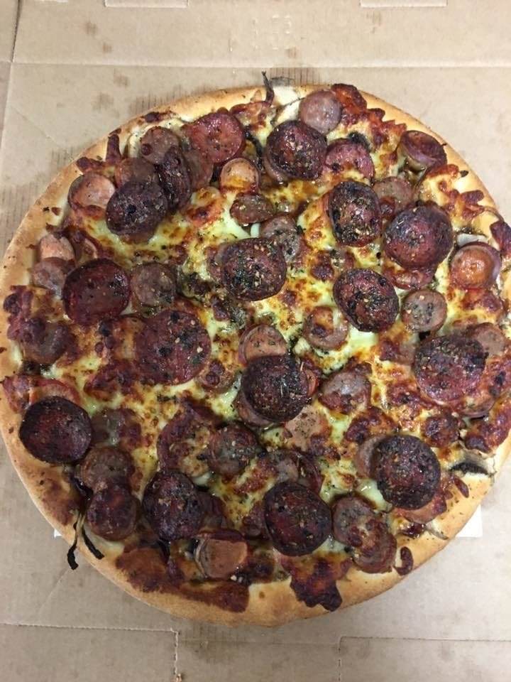 Mozzarella Fella Pizzeria - Pubs Sydney