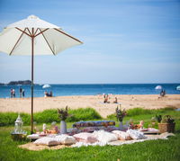 Picnic by the Sea - Accommodation Search