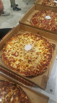 Pizza Deluxe - QLD Tourism