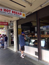 Quoc Hoa Hot Breads - Lismore Accommodation