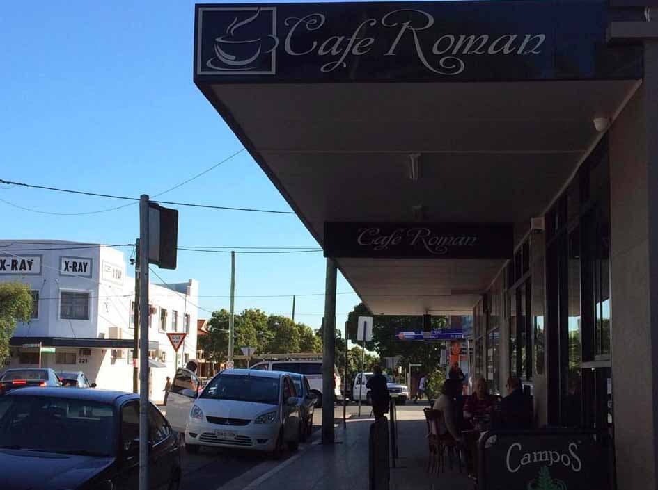 Cafe Roman
