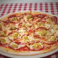 Lucky's Pizzeria - Port Augusta Accommodation