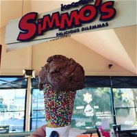 Simmo's Ice Creamery - Getaway Accommodation
