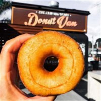 Famous Berry Donut Van - Surfers Gold Coast