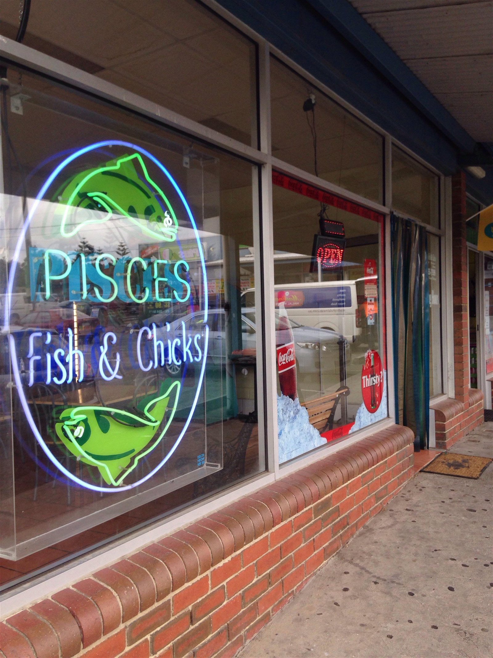 Pisces Fish  Chicks - Pubs Sydney