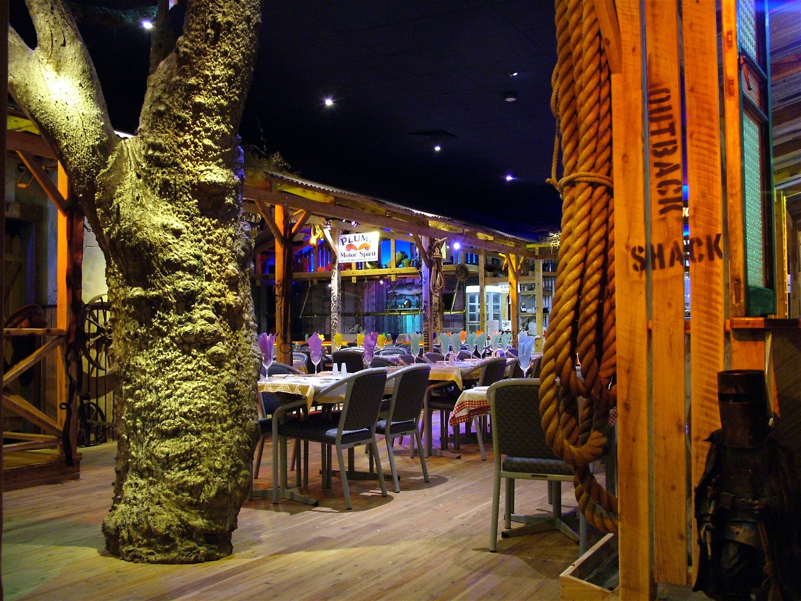 The Outback Shack - Surfers Paradise Gold Coast