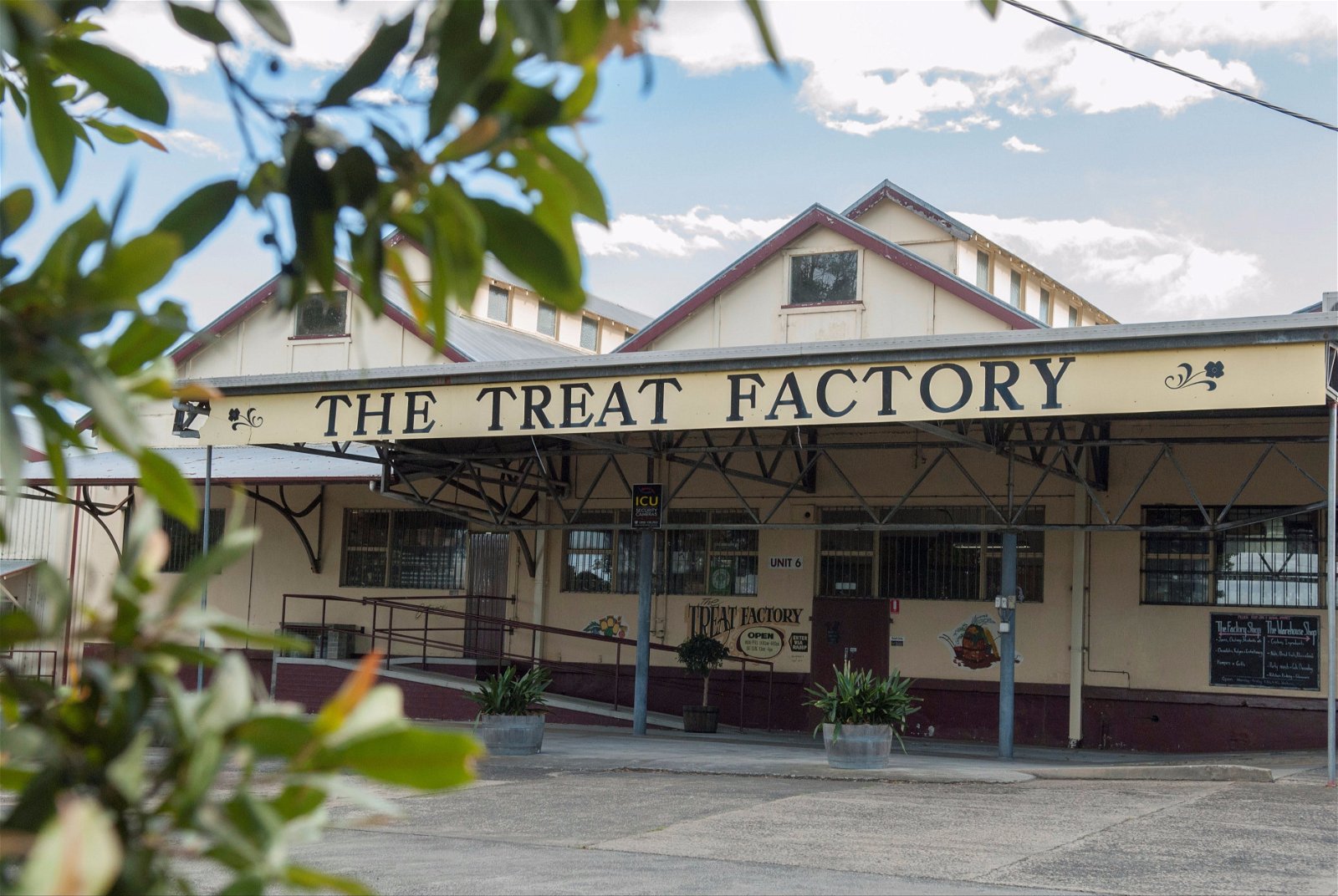 The Treat Factory - Food Delivery Shop