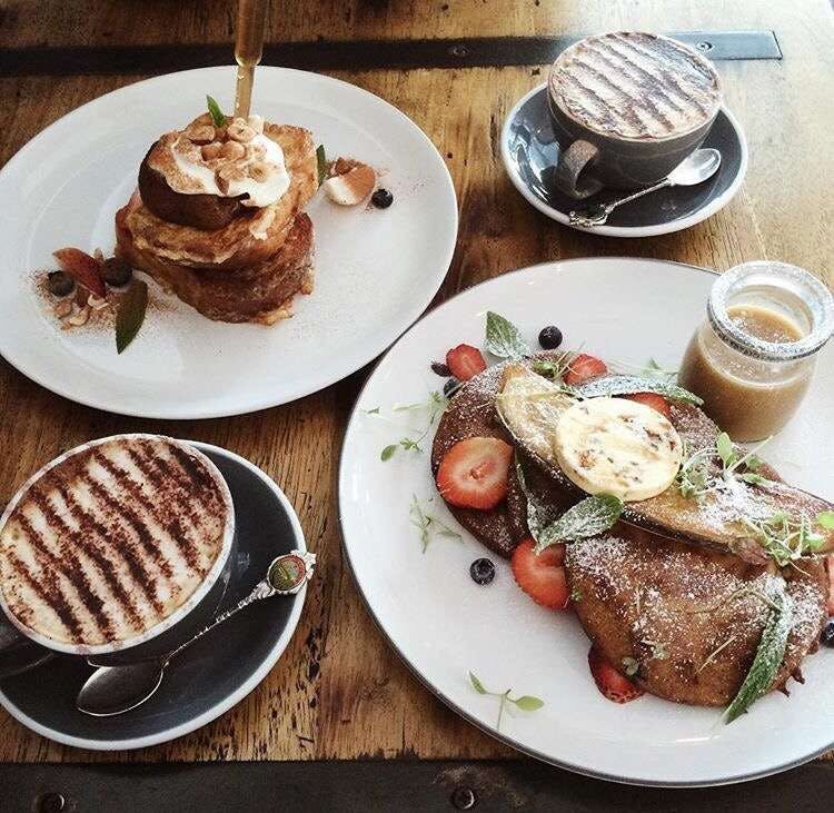 Monday Morning Cafe - Australia Accommodation