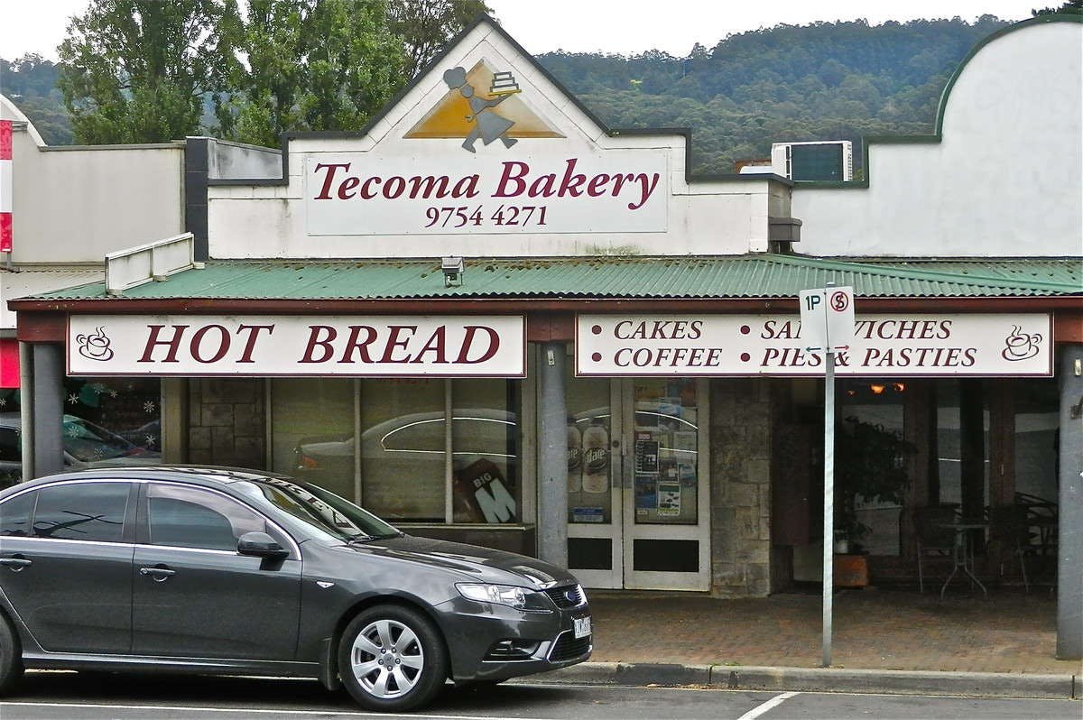 Castlemaine Takeaway and Castlemaine  Restaurant Gold Coast