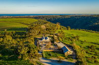 Samuel's Gorge Winery - Pubs Perth