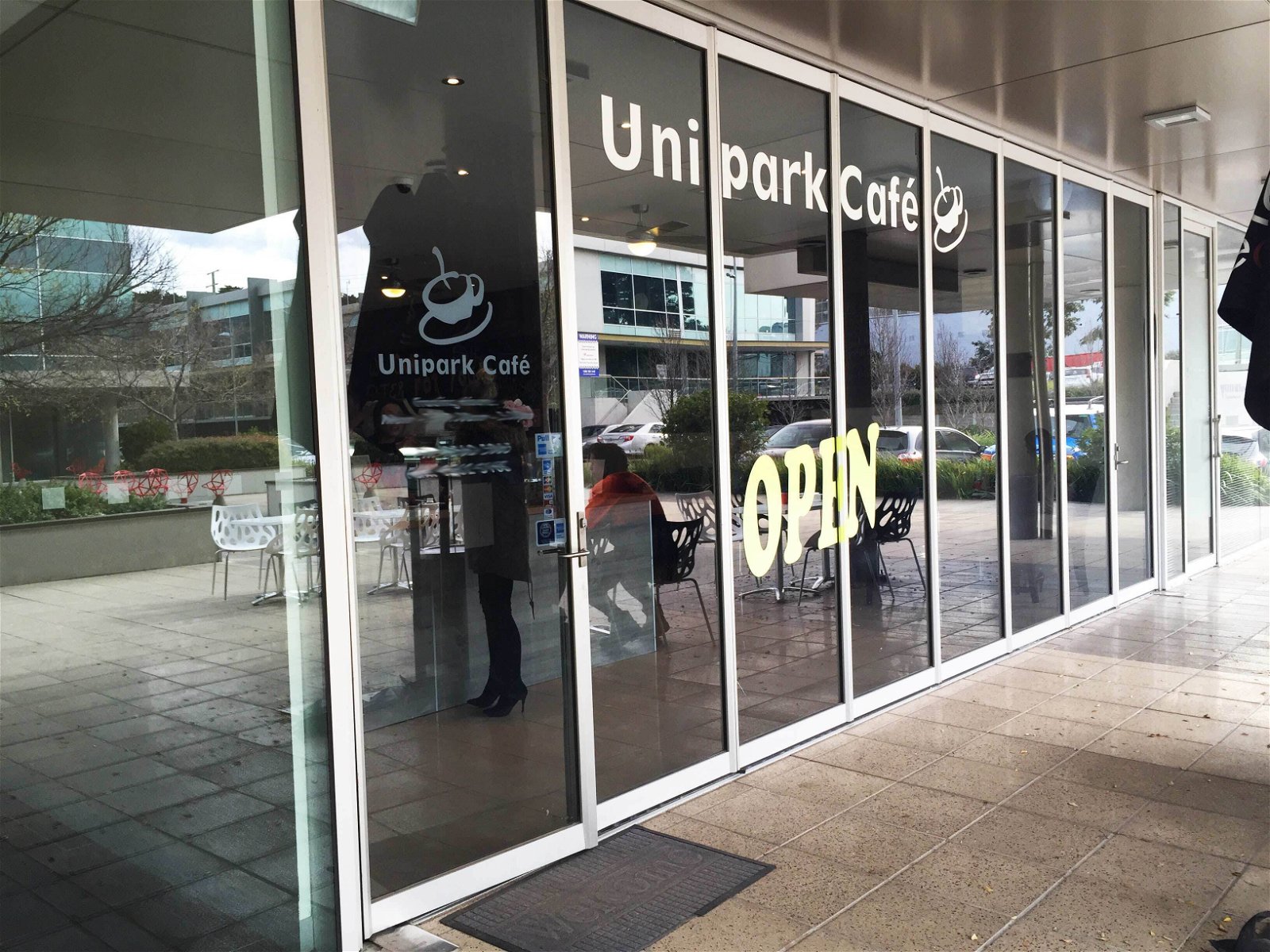Unipark Cafe - Food Delivery Shop