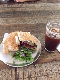Artisan Pizza And Sandwich - Pubs Perth