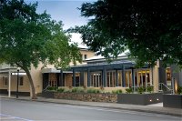 The Barker Hotel - Tourism Cairns