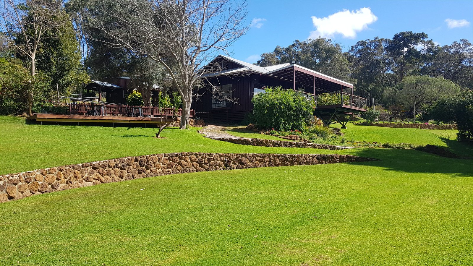 Rivendell Bistro and Beer Garden - Northern Rivers Accommodation