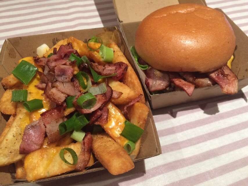 Flippin Burgers - Food Delivery Shop