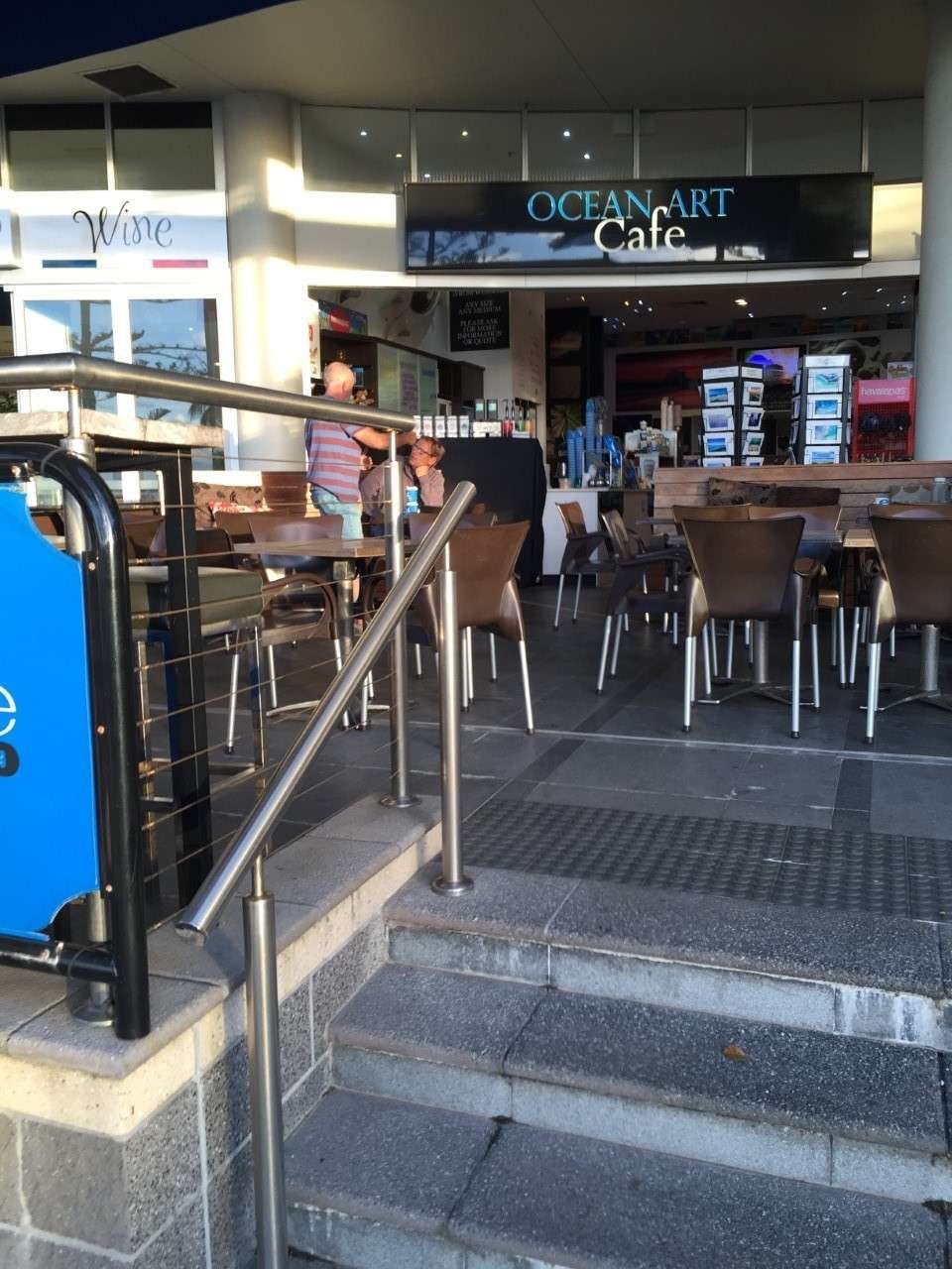 Le Caf Enchant - Pubs Sydney