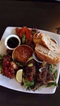 Springs Tavern - Redcliffe Tourism