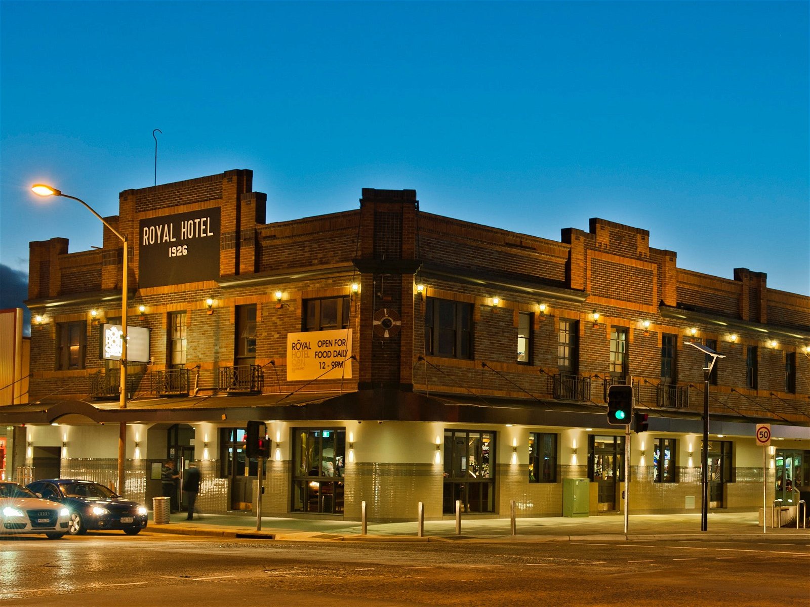 Royal Hotel Queanbeyan - Food Delivery Shop