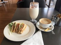 Cafe Fiori - Accommodation BNB