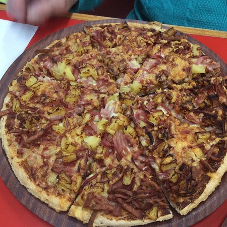 Red Grasshopper Pizza - Northern Rivers Accommodation