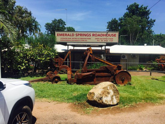 Emerald Springs Roadhouse - thumb 5