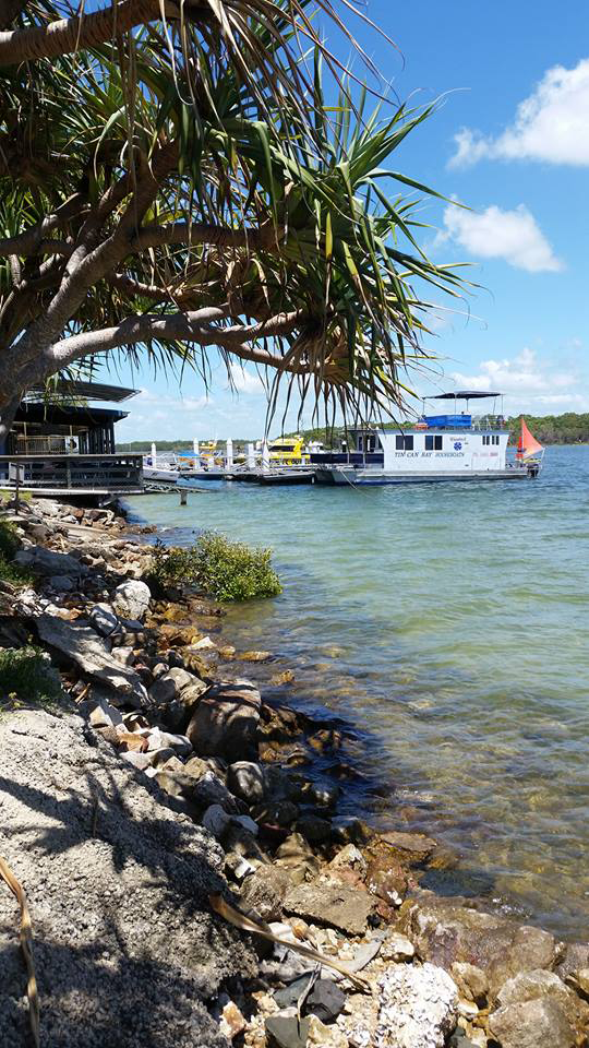 Tin Can Bay Yacht Club Bistro - Northern Rivers Accommodation