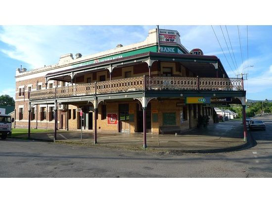 Bank Hotel Dungog - New South Wales Tourism 