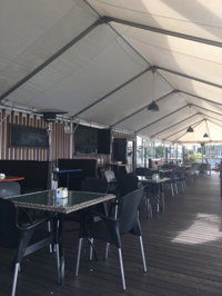 Waterfront Cafe Bar - Schoolies Week Accommodation